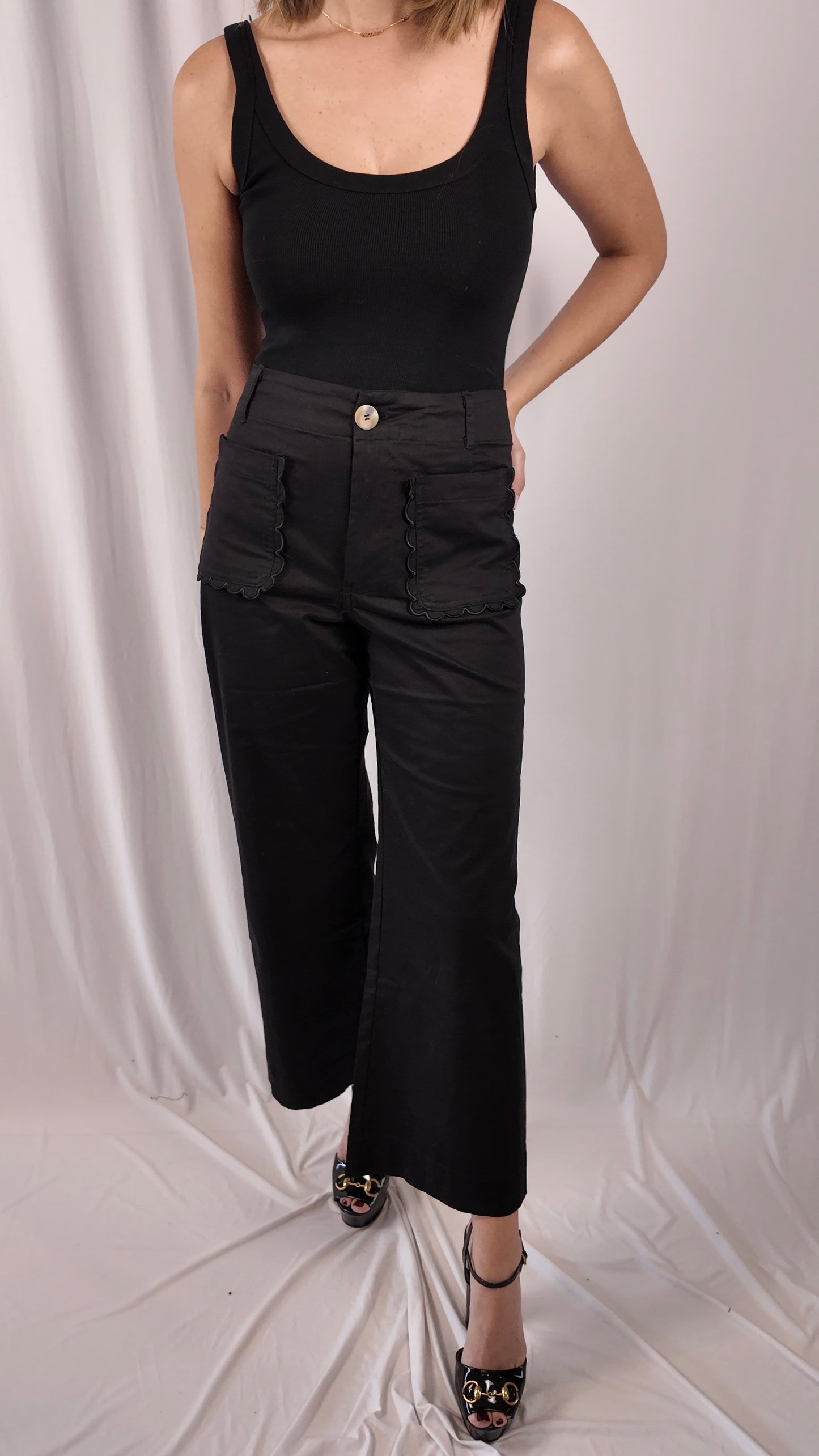 Scalloped Pocket Pants