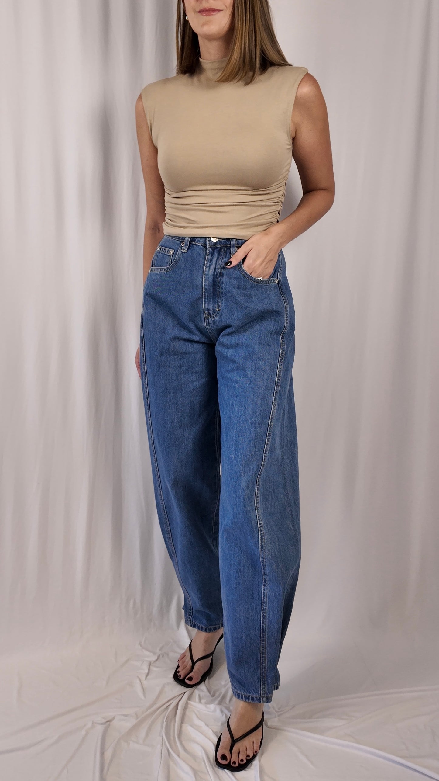 Snap Button Barrel Jean