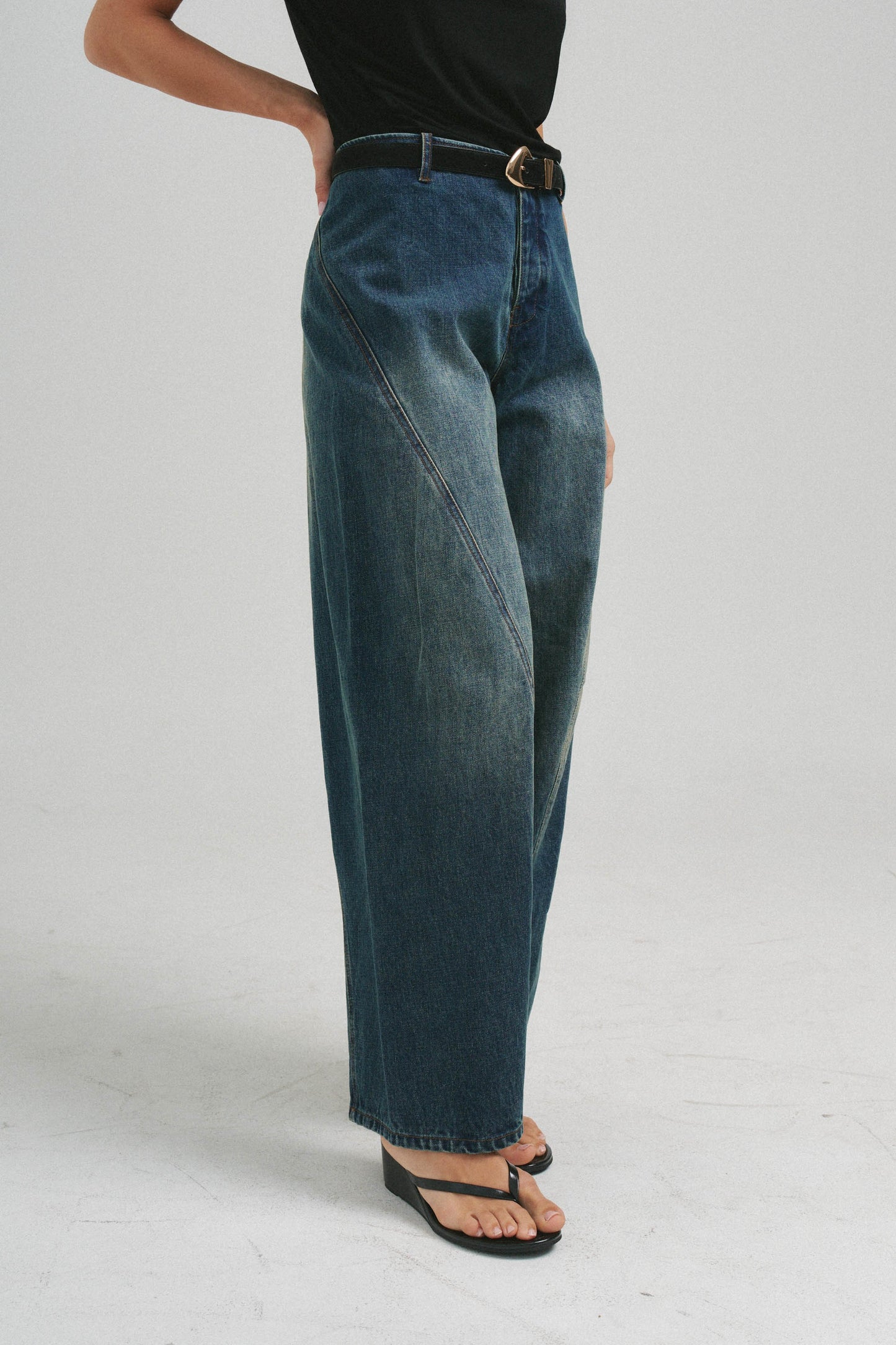 Classic Barrel Jeans