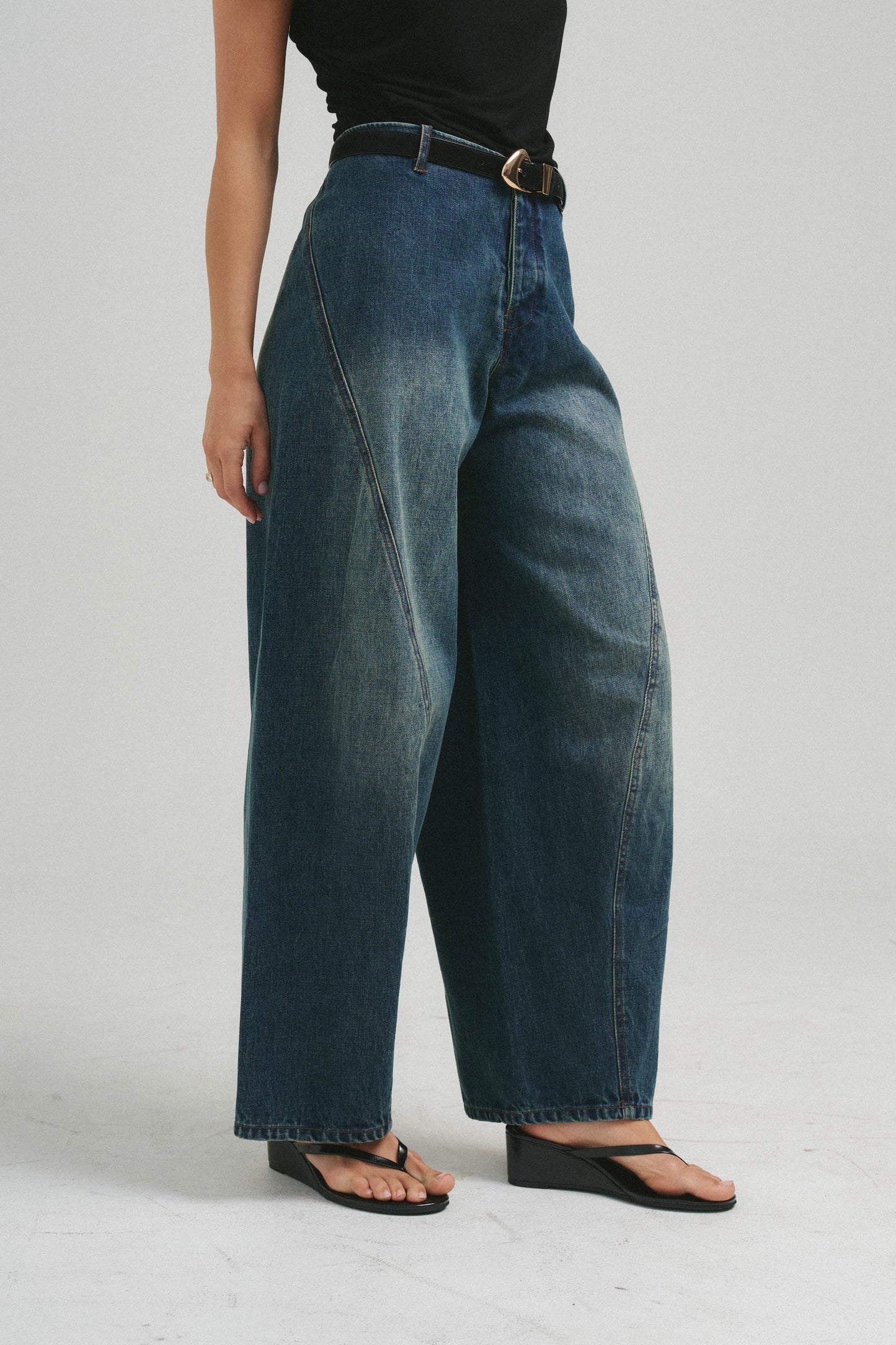 Classic Barrel Jeans