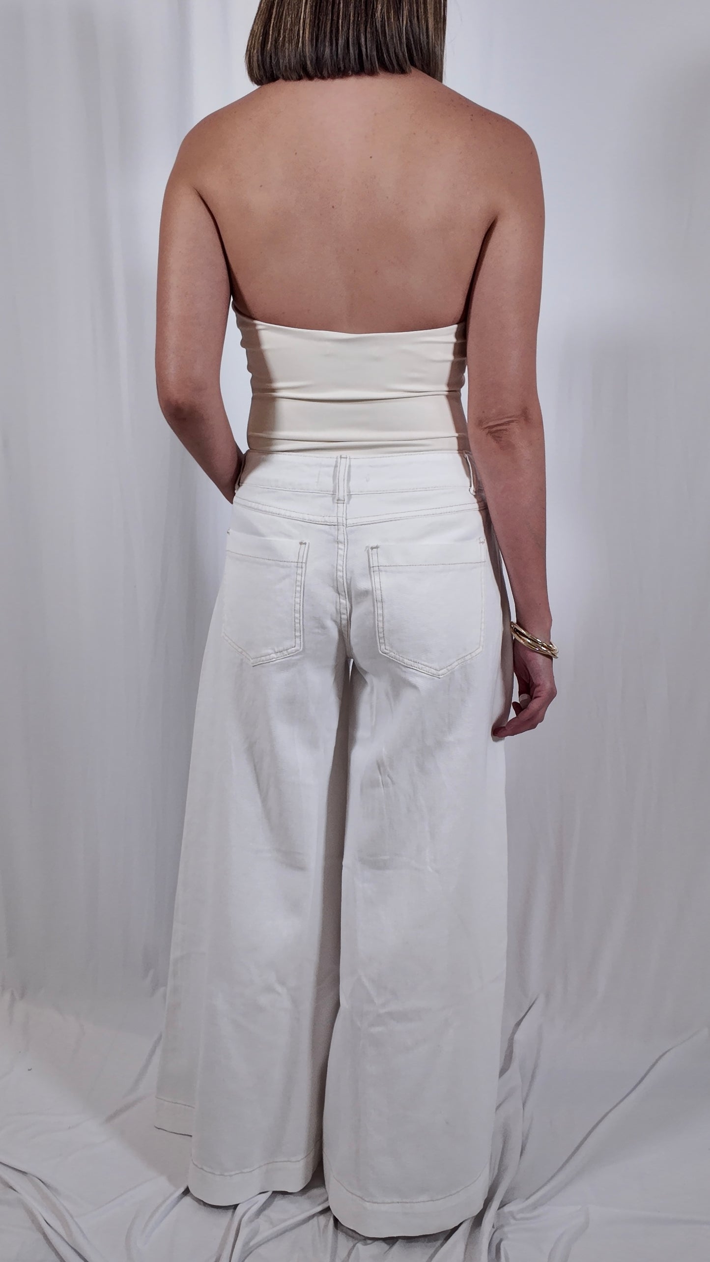 Mid Rise Wide Leg Jeans