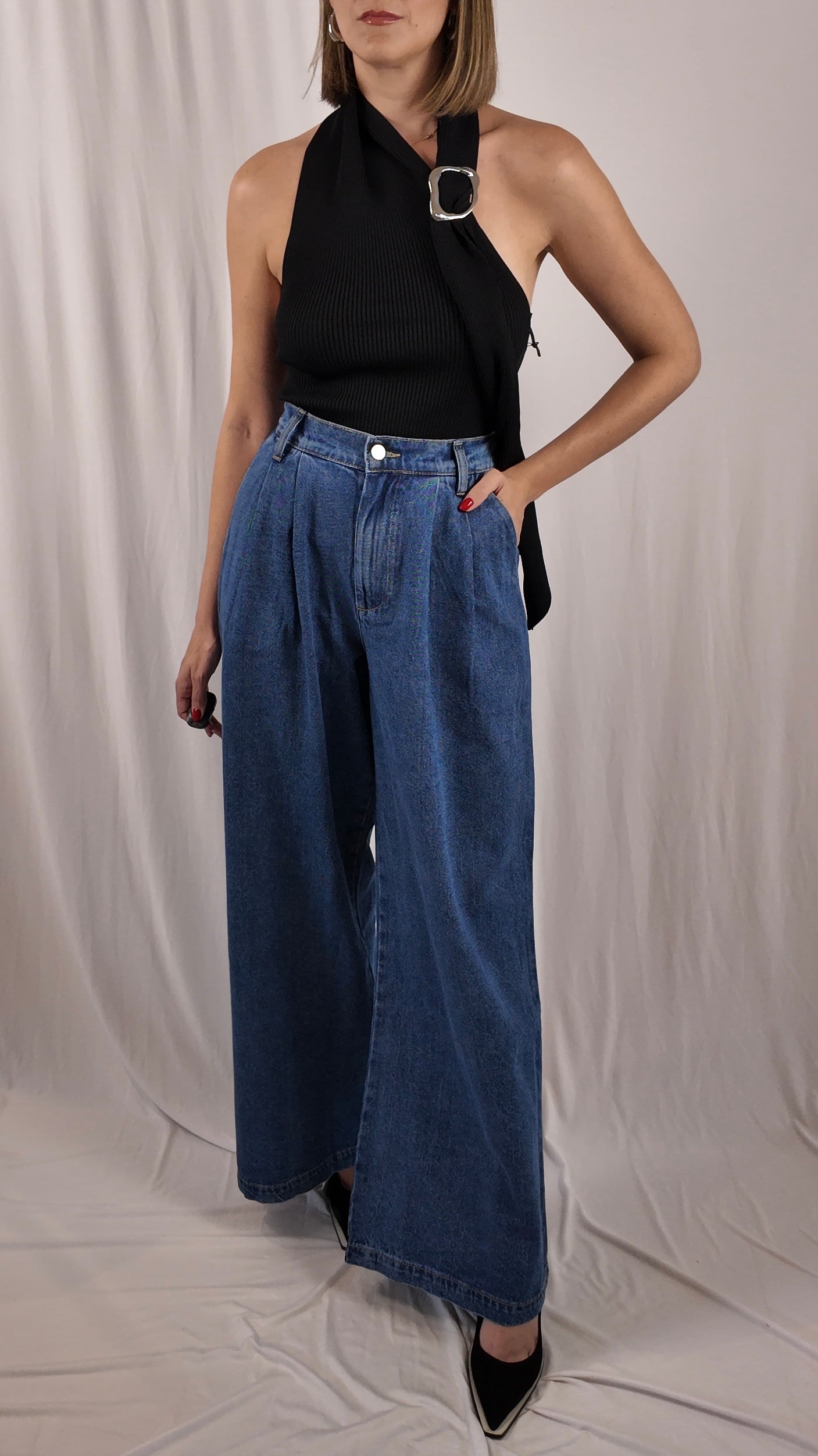Pleated Wide Leg Jeans