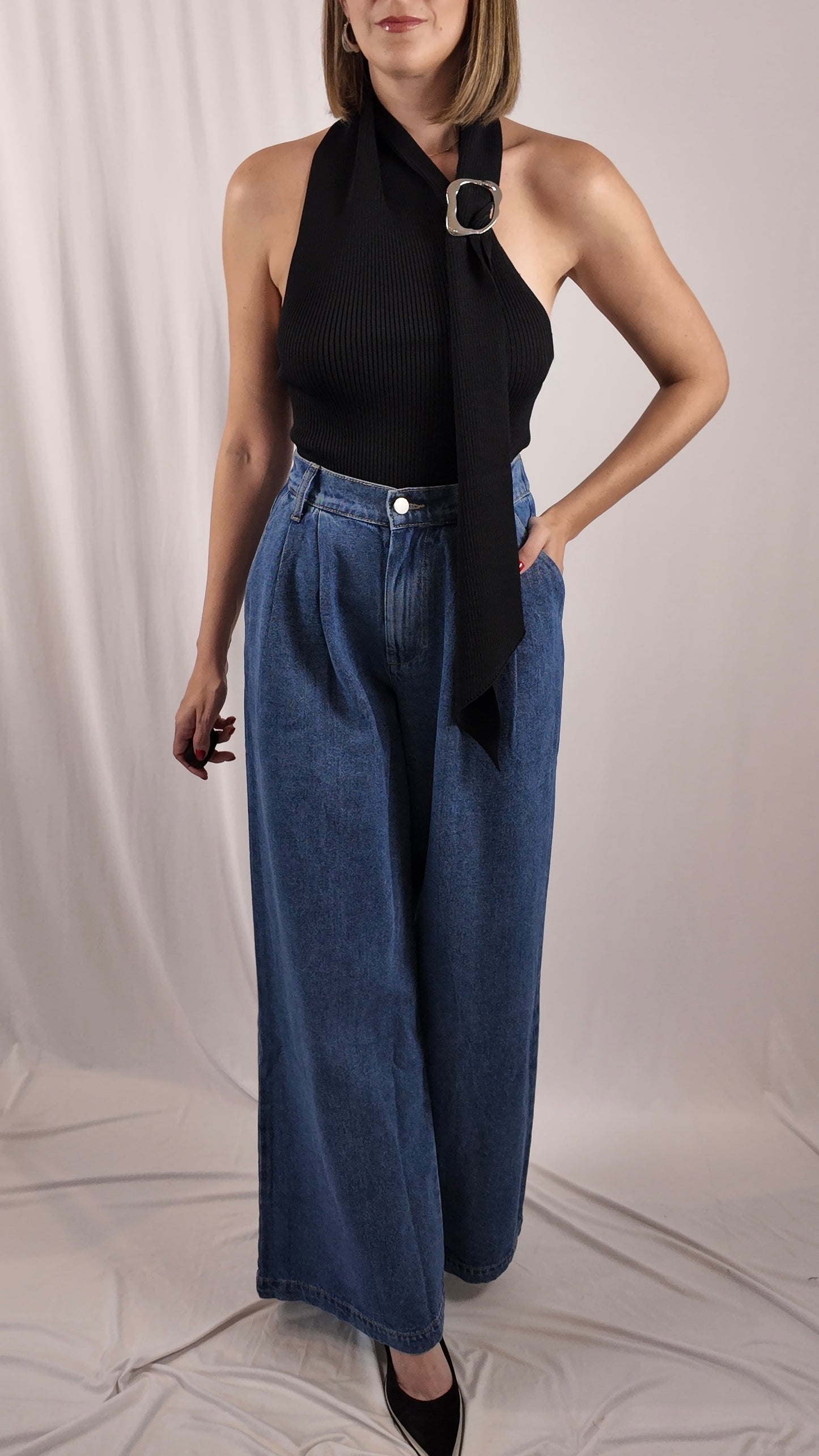 Pleated Wide Leg Jeans
