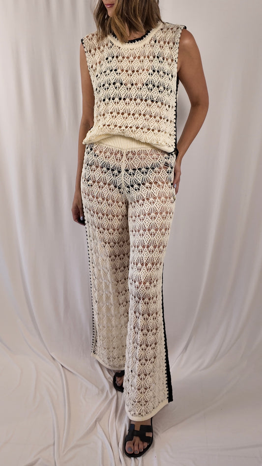 Contrast Detail Crochet Set